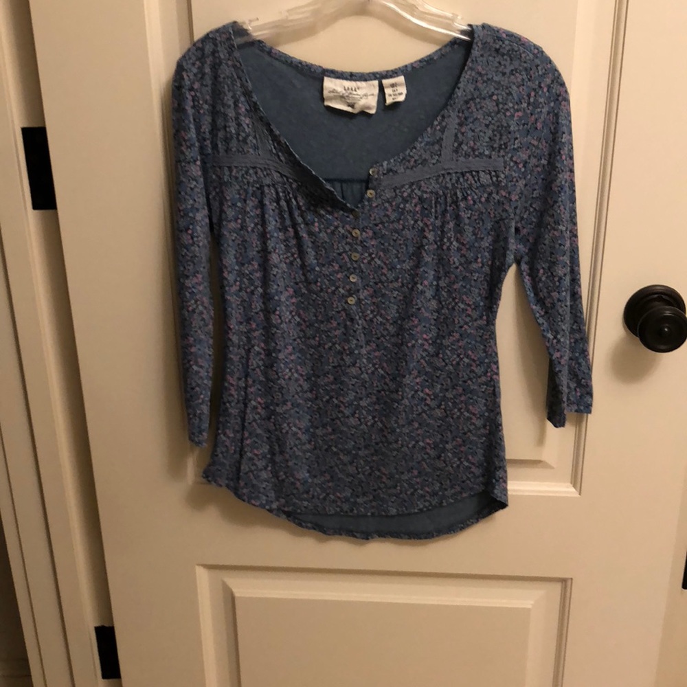 Tee